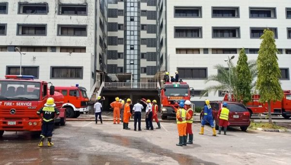 Нигерийские власти восстанавливают финансовую платформу после пожара рядом с серверной 