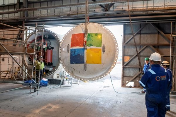 Фотоотчет: как выглядит подводный ЦОД Microsoft после всплытия