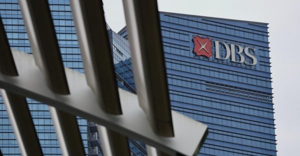 Клиенты банка DBS из Сингапура потеряли доступ к счетам через интернет из-за сбоя в ЦОД 