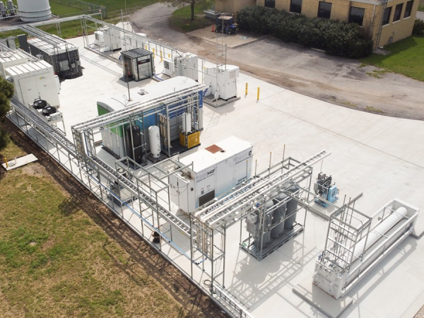 Тандем генератора H2 и водородного топливного элемента для ЦОД тестируют в США