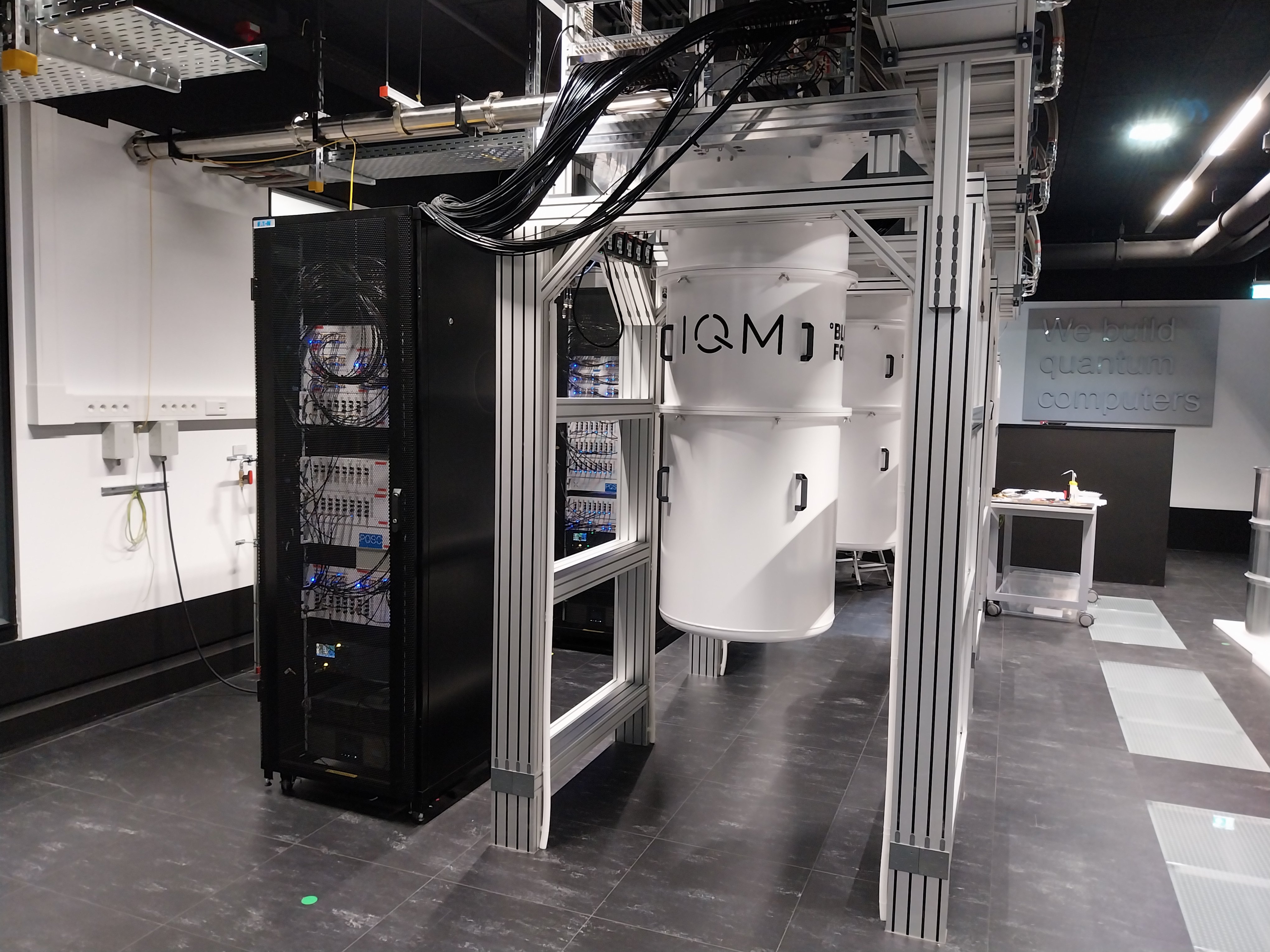 квантовый компьютер IQM