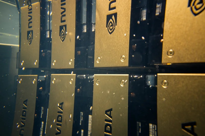 Однофазное иммерсионное охлаждение Sustainable Metal Cloud