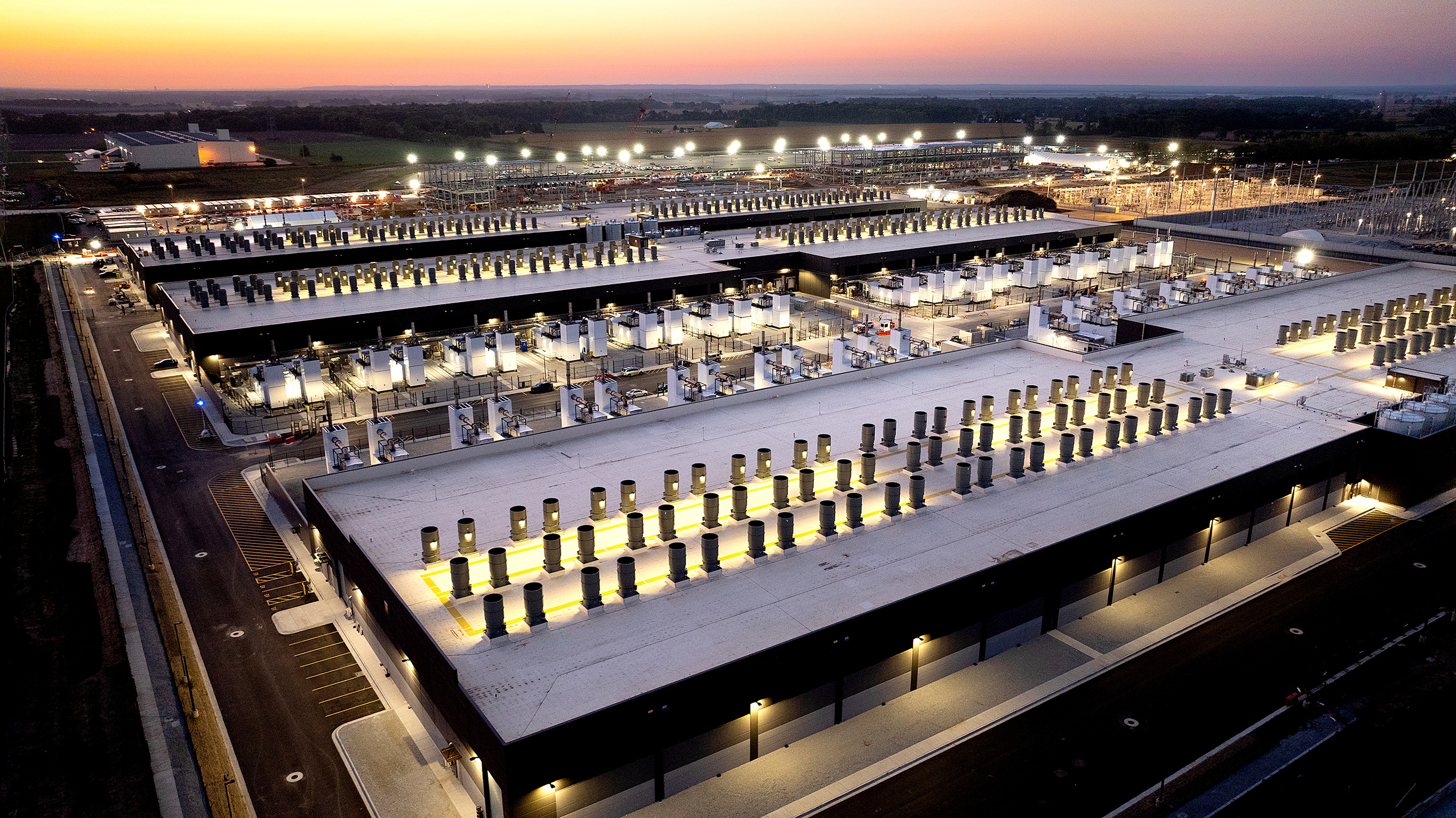 вид с воздуха на кампус Amazon Project Rainier